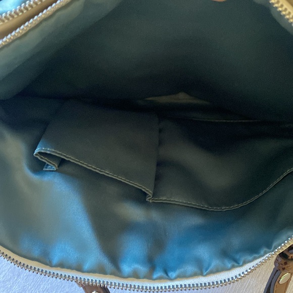 Coach bag. Cream and brown. Very good used condition - Picture 6 of 8